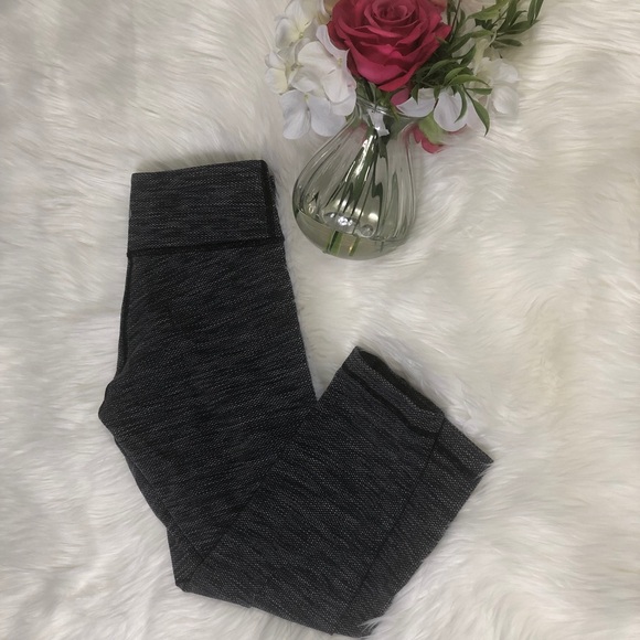 🍋 Lululemon Wunder Under Crop II Sz. 4 & Sz. 6 - Picture 3 of 7